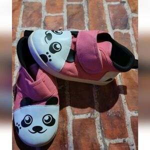 Ikiki Squeaky Panda Shoes Sz 11 Guc Pink